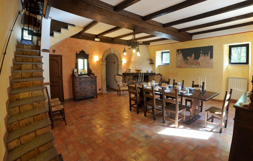 L'Antica Mola Villa Castel Madama Camera foto